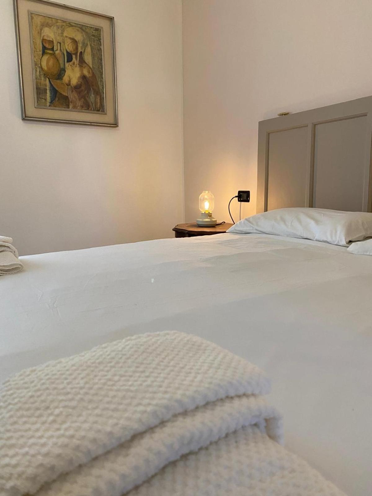Bed and Breakfast La Lupa E L'Orso Берчето Екстер'єр фото