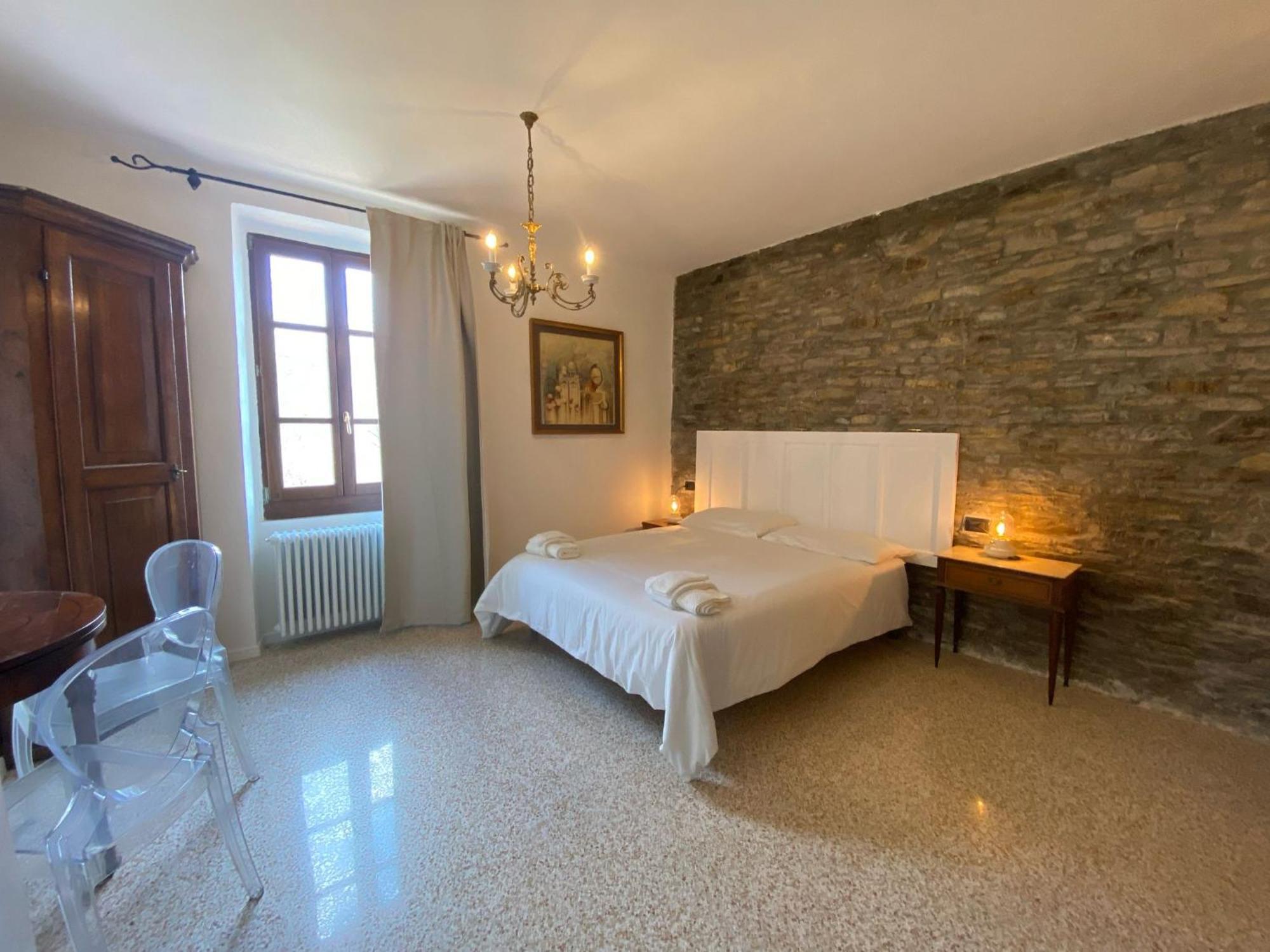 Bed and Breakfast La Lupa E L'Orso Берчето Екстер'єр фото